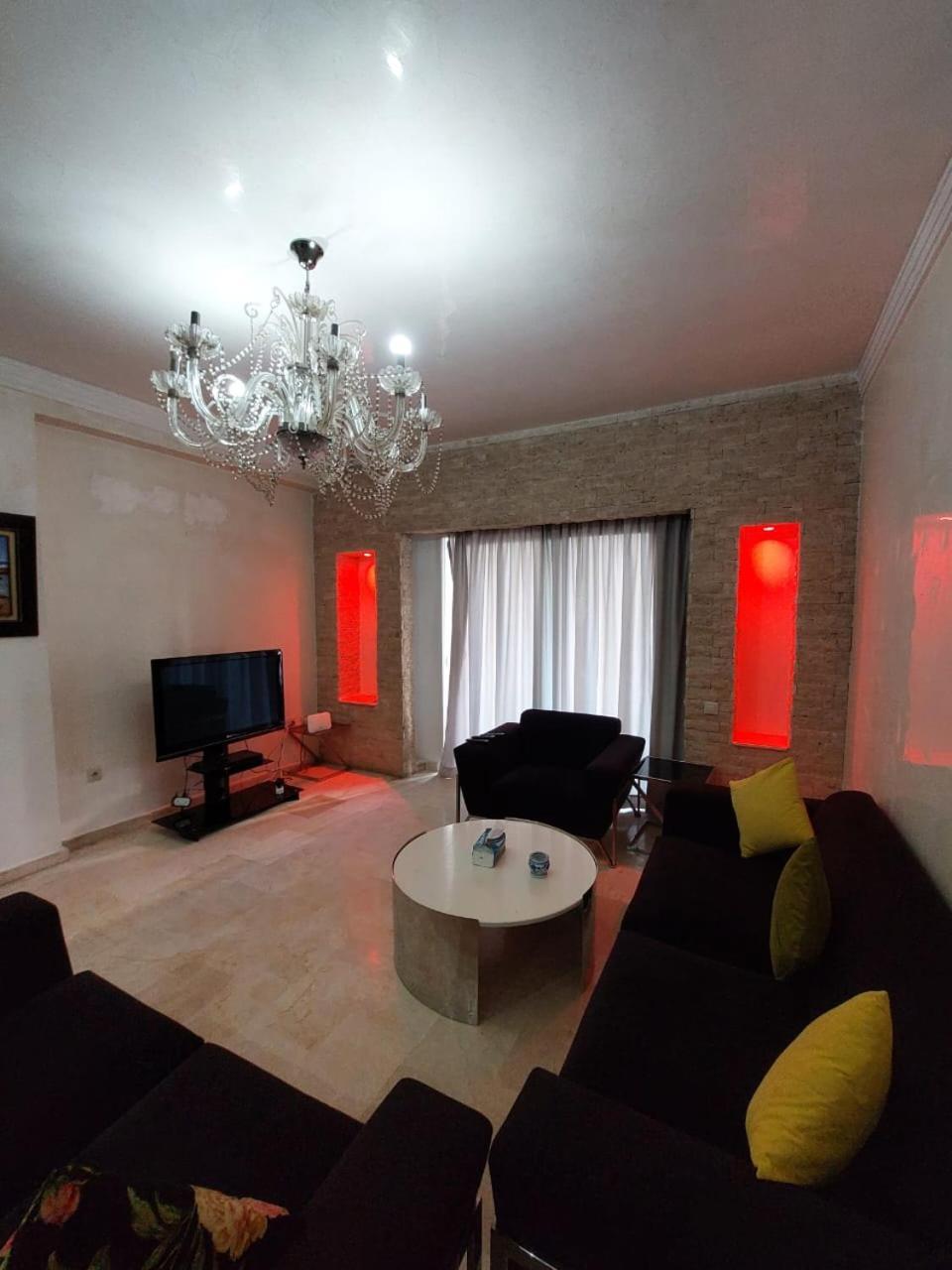 De Luxe A La Marina Apartment *